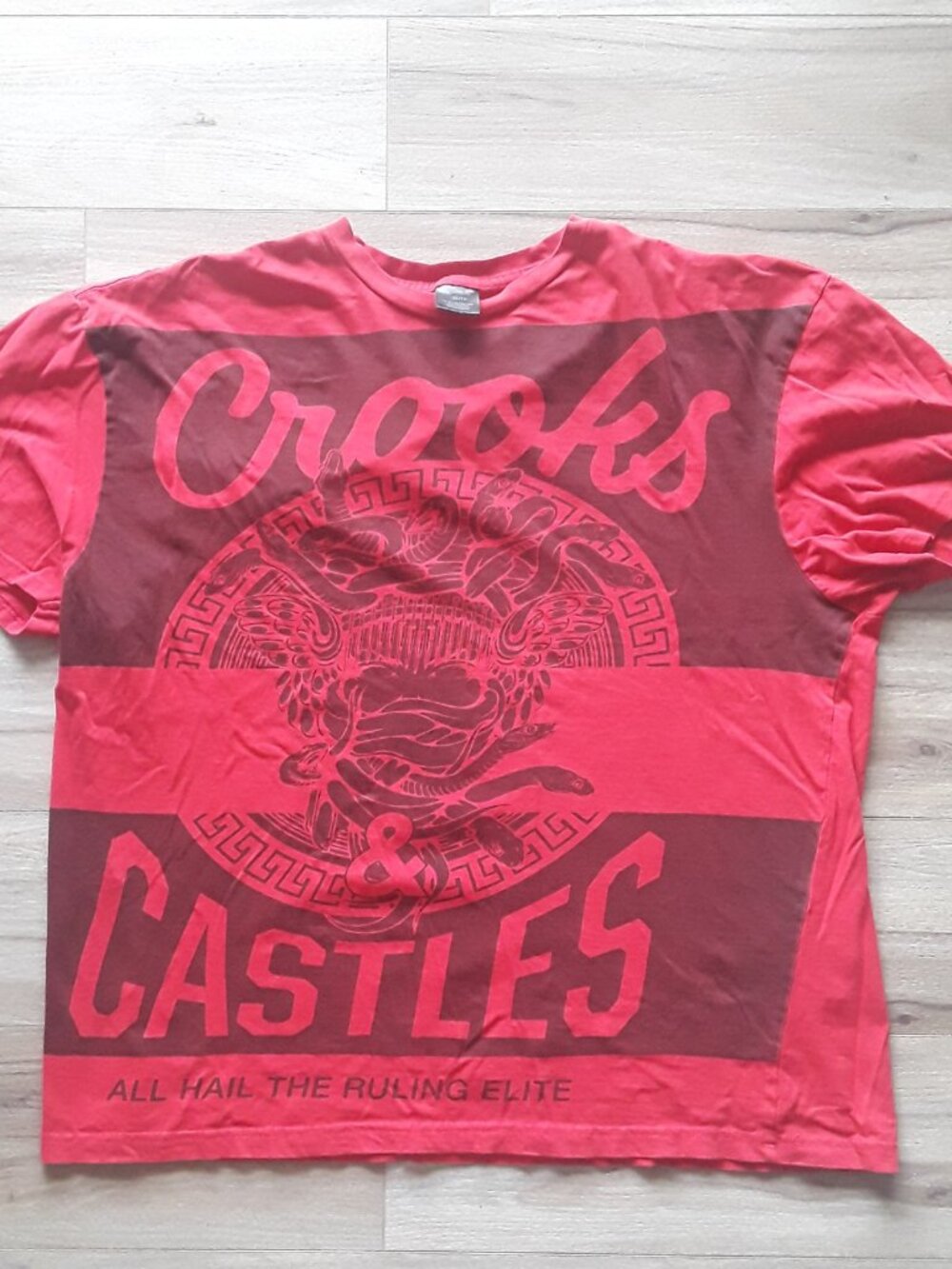 Crooks & Castles Red Graphic T‑Shirt XL – Medusa Logo